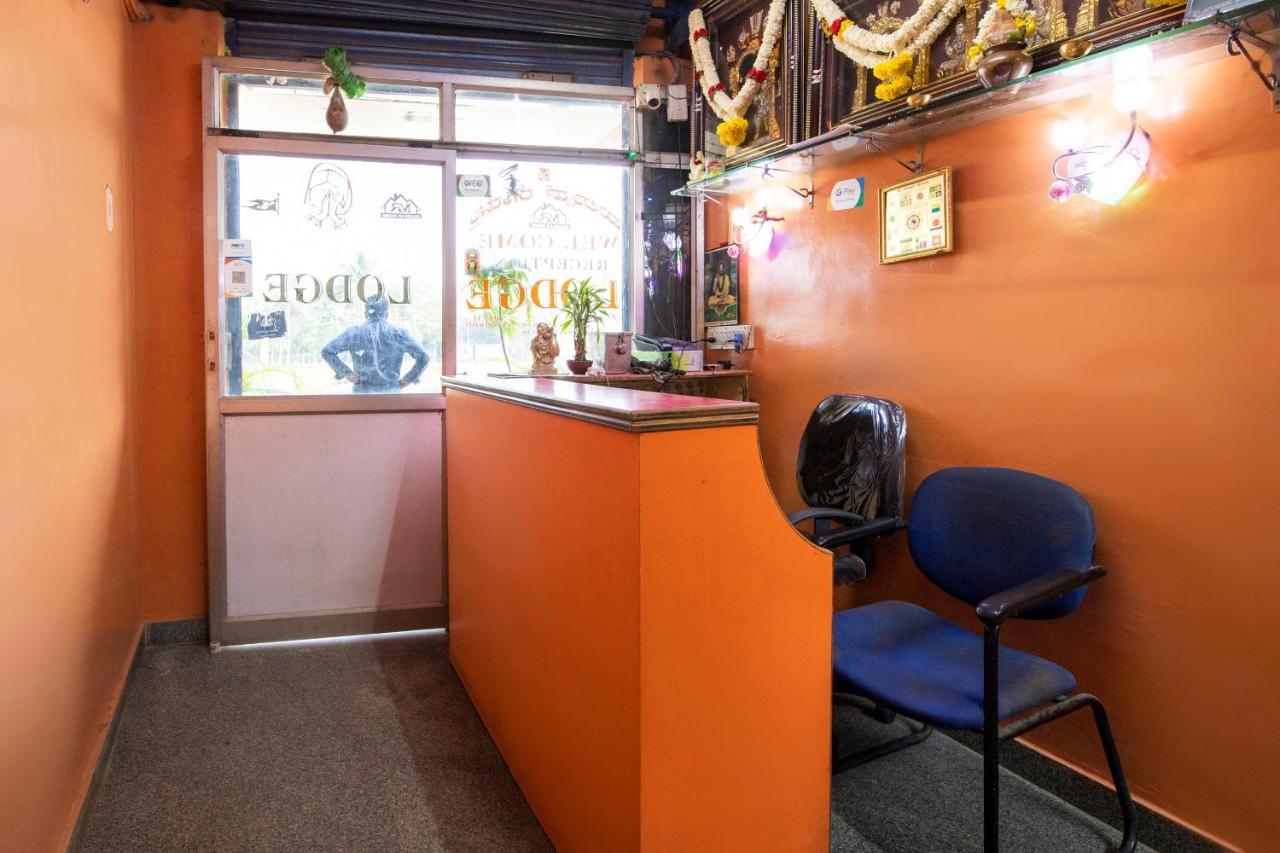 העיר בנגלור Oyo 68852 M.R Lodge מראה חיצוני תמונה